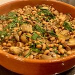 black eyed peas with mushrooms and spinach